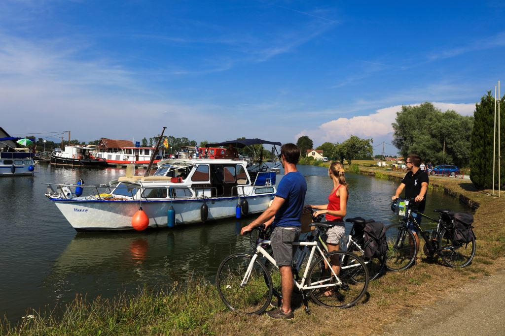 Balade à vélo le long du Canal, Port de plaisance de Wolfersdorf