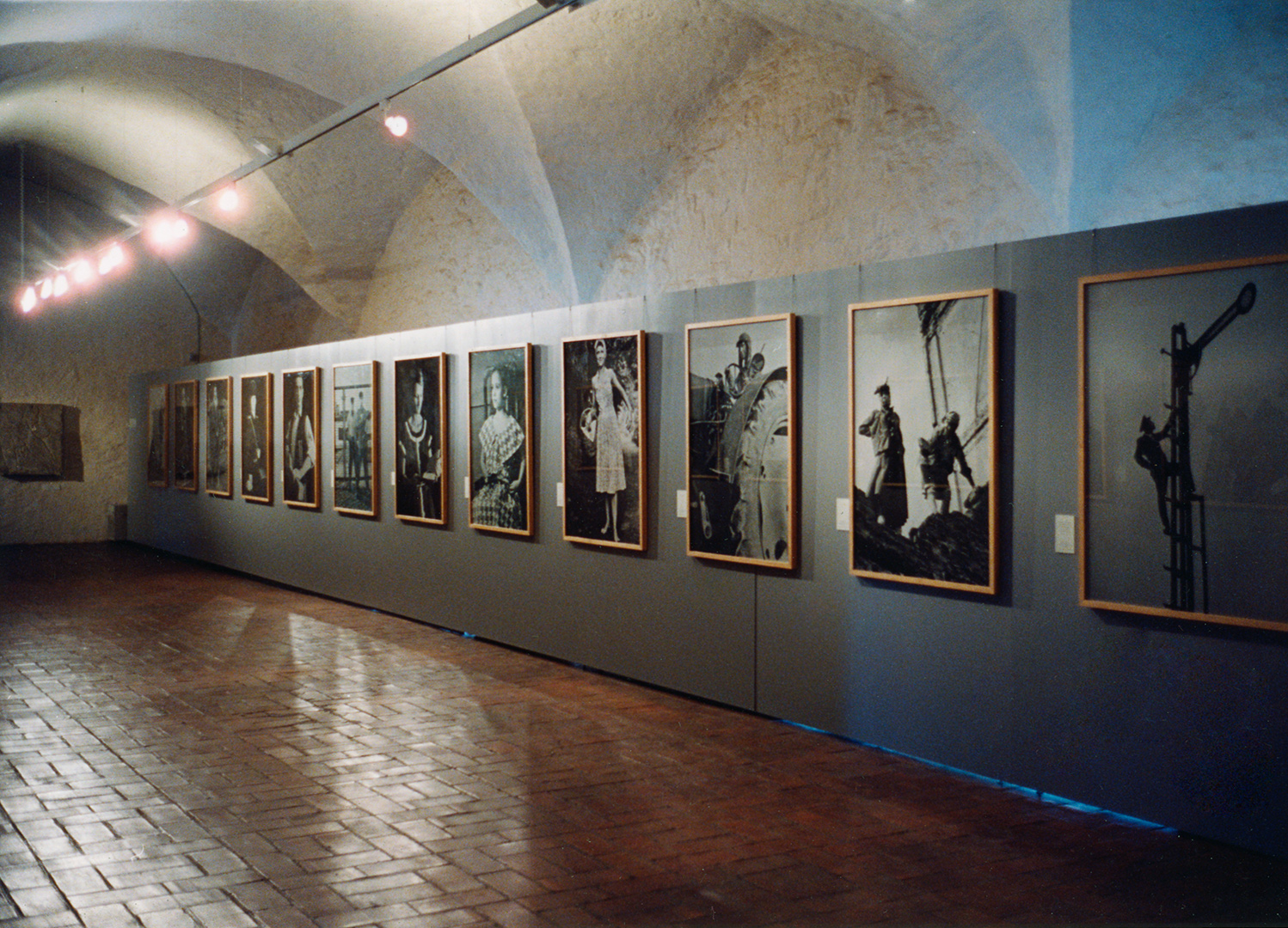 Flagraising Ceremony in: The Past Has Only Just Begun, Kunstmuseum Moritzburg, Halle Saale 2003