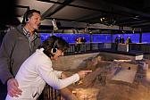 Besuchende in der römischen Thermen-Ruine.