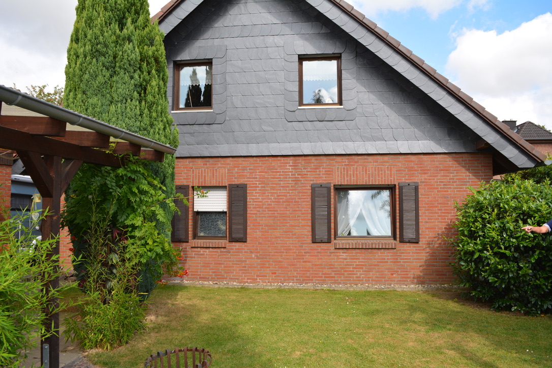 Einfamilienhaus mit schönem Garten