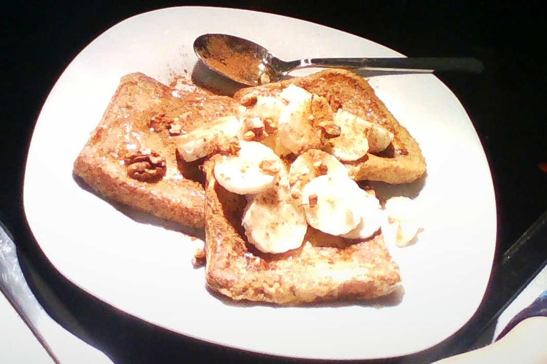 Whole Grain French Toast with Bananas and Walnuts