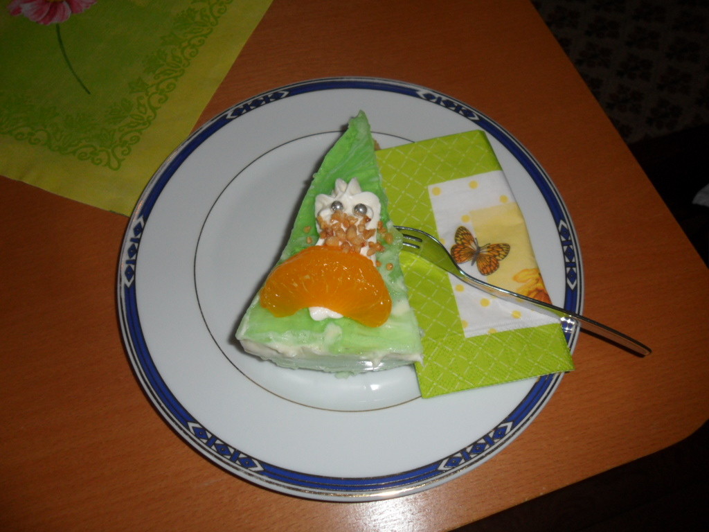 Ghost-Waldmeister-Torte zum Kindergeburtstag