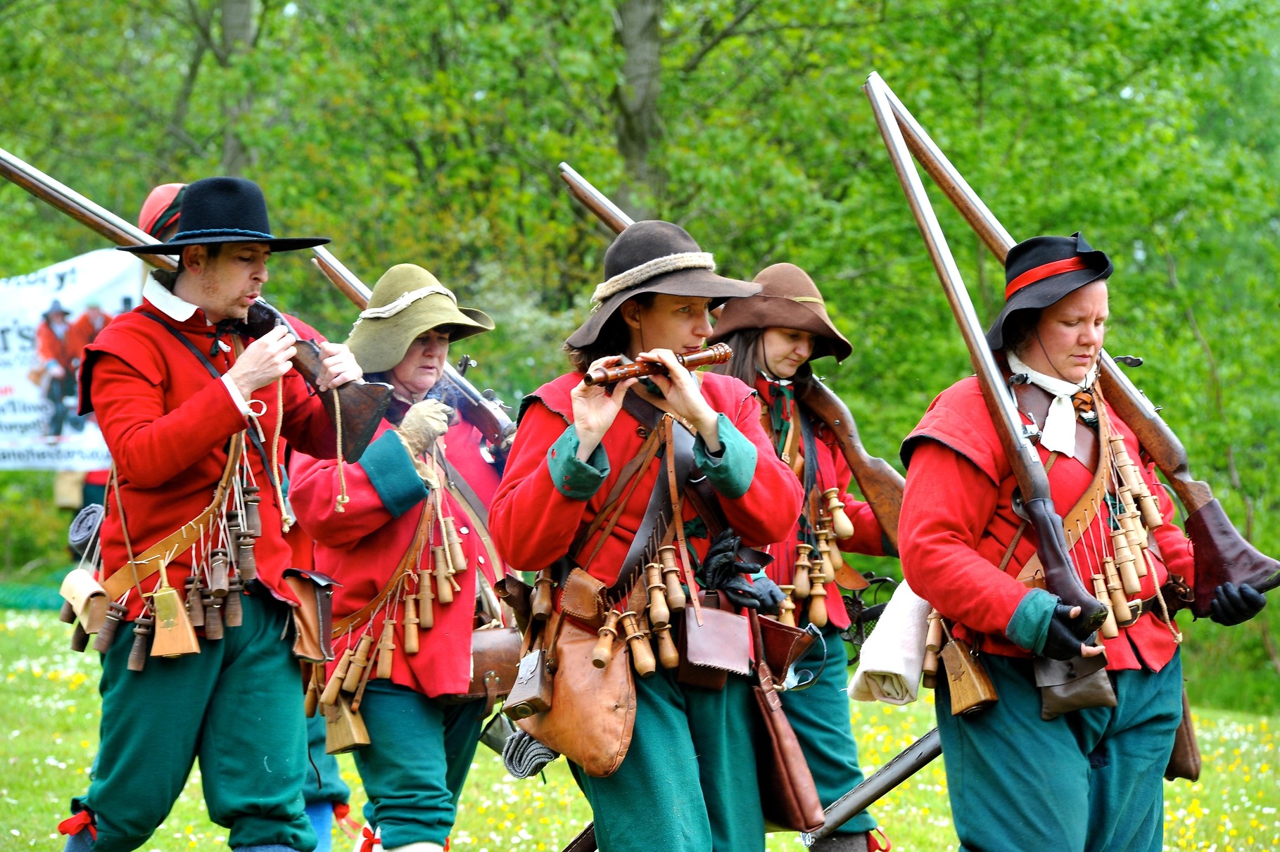 Gin Pit Village iaincrowder