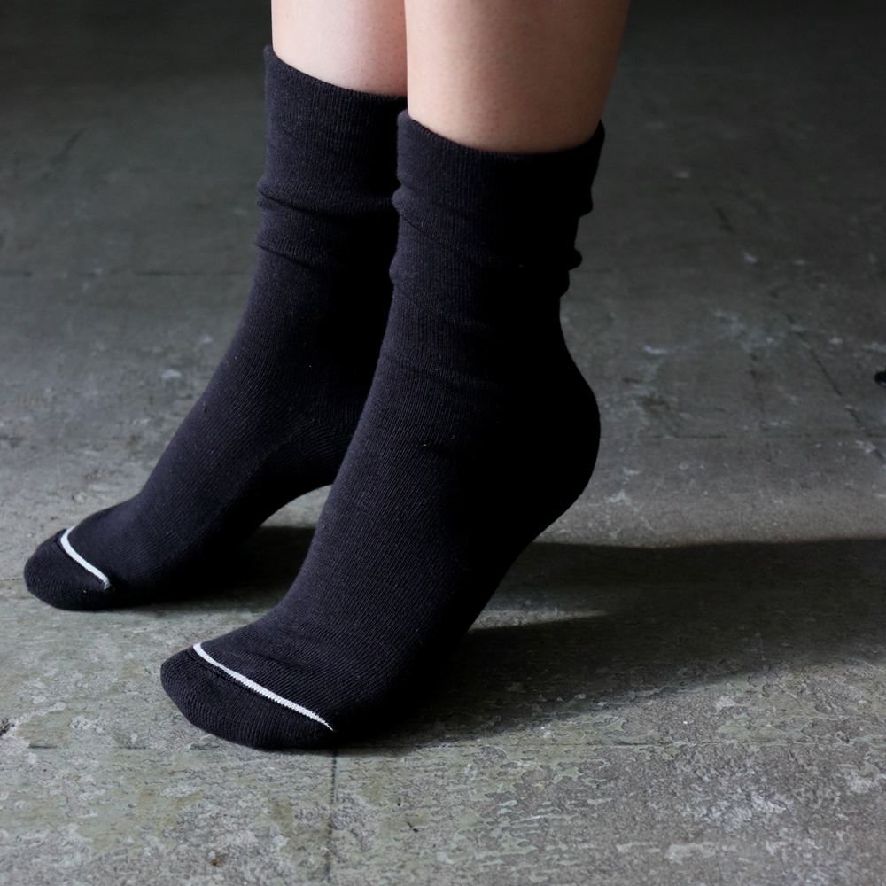 オーガニックコットン素材の日本製の足底パイル編みレディース靴下