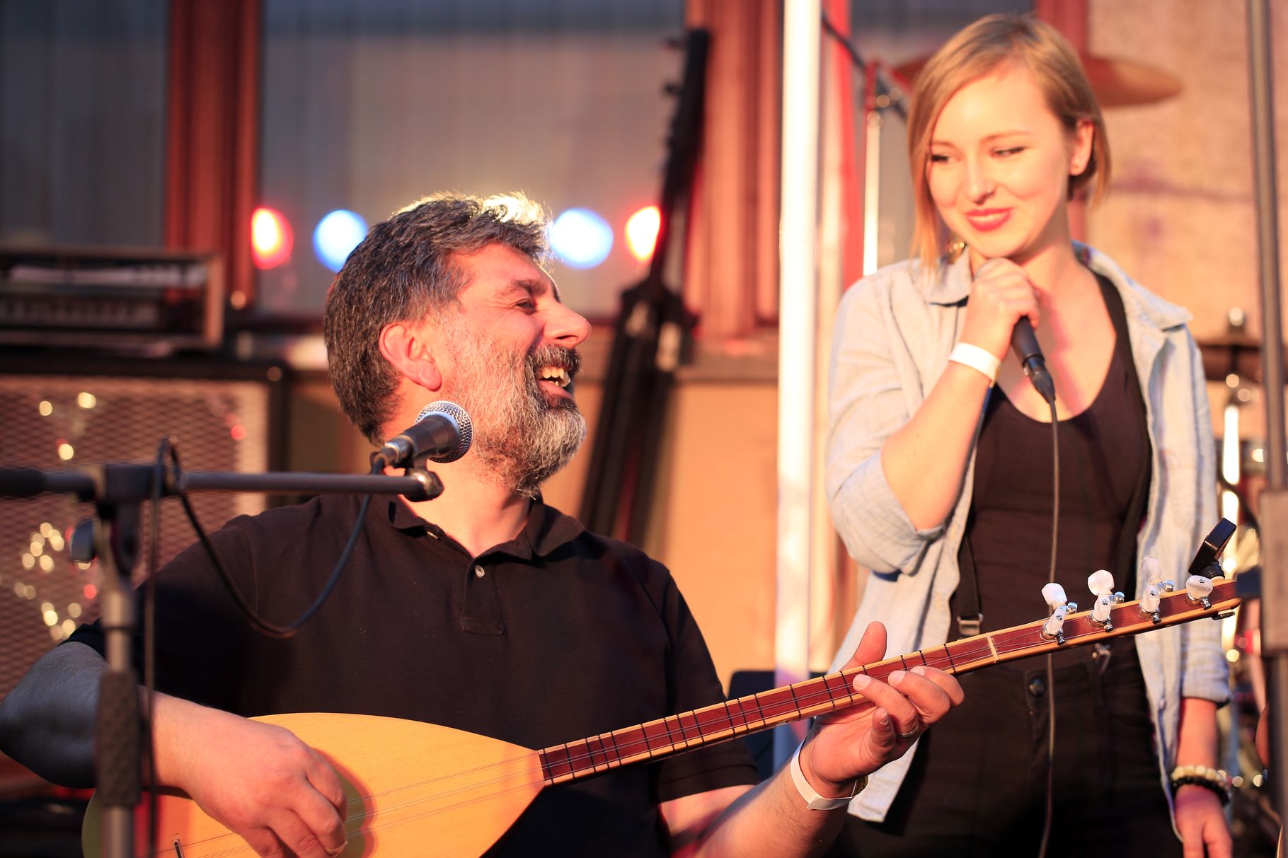 Konzerte im Bürgerhof 26.06.14 Neruda-Musiker - Freiwilligen-Zentrum Augsburg - Foto: Franz Lechner