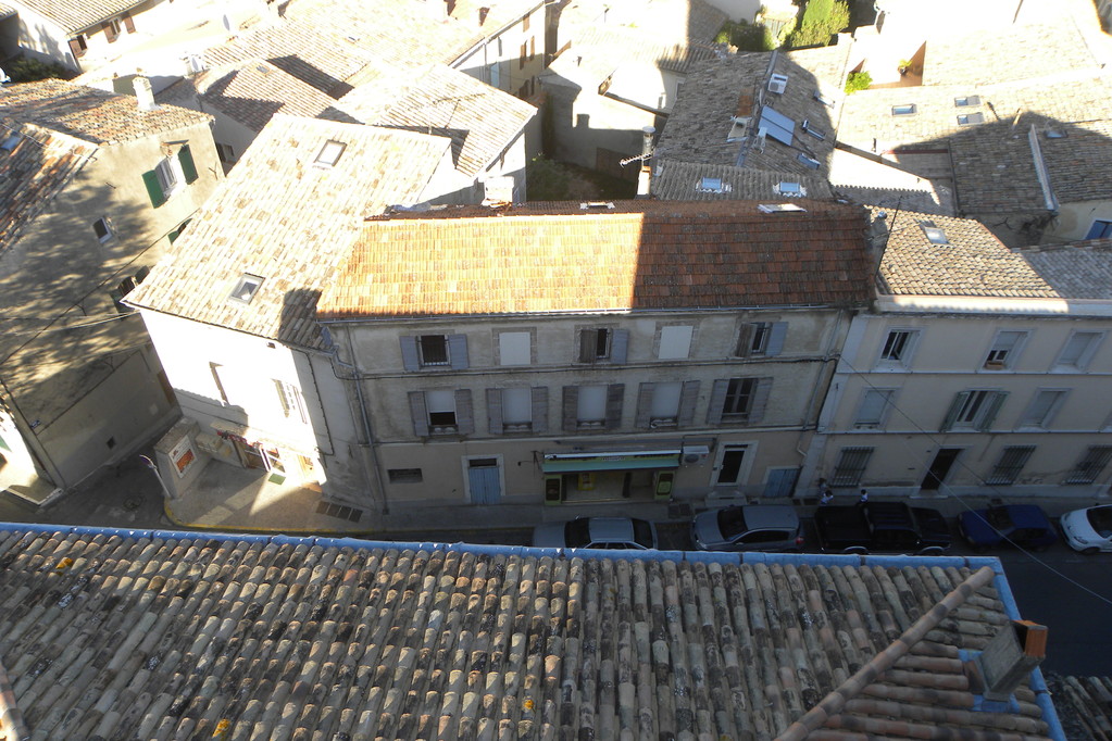 Vue du clocher sur Eyguières