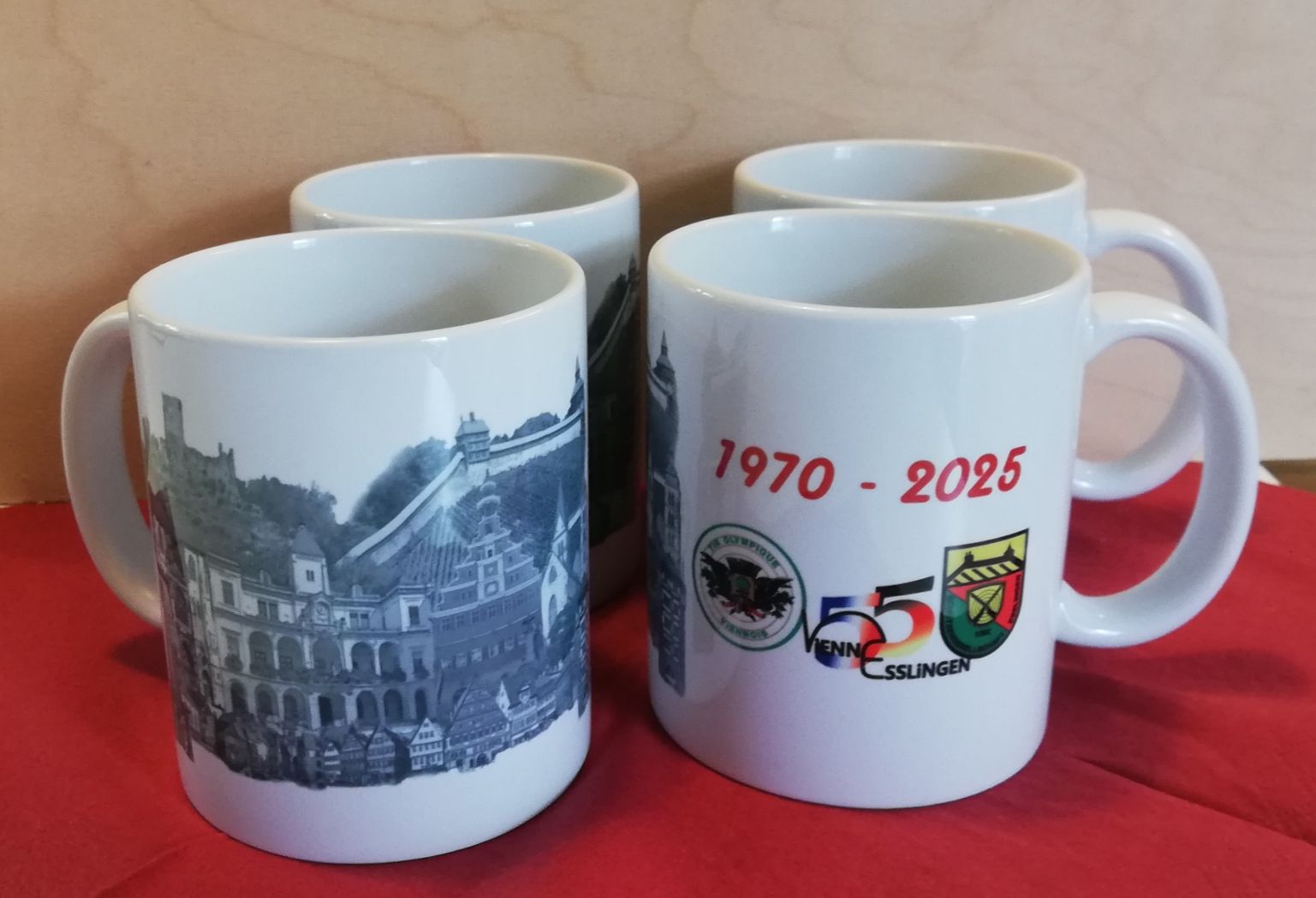 Tassen zum 55. Jubiläum des Austausches TOV Vienne - SGes Esslingen