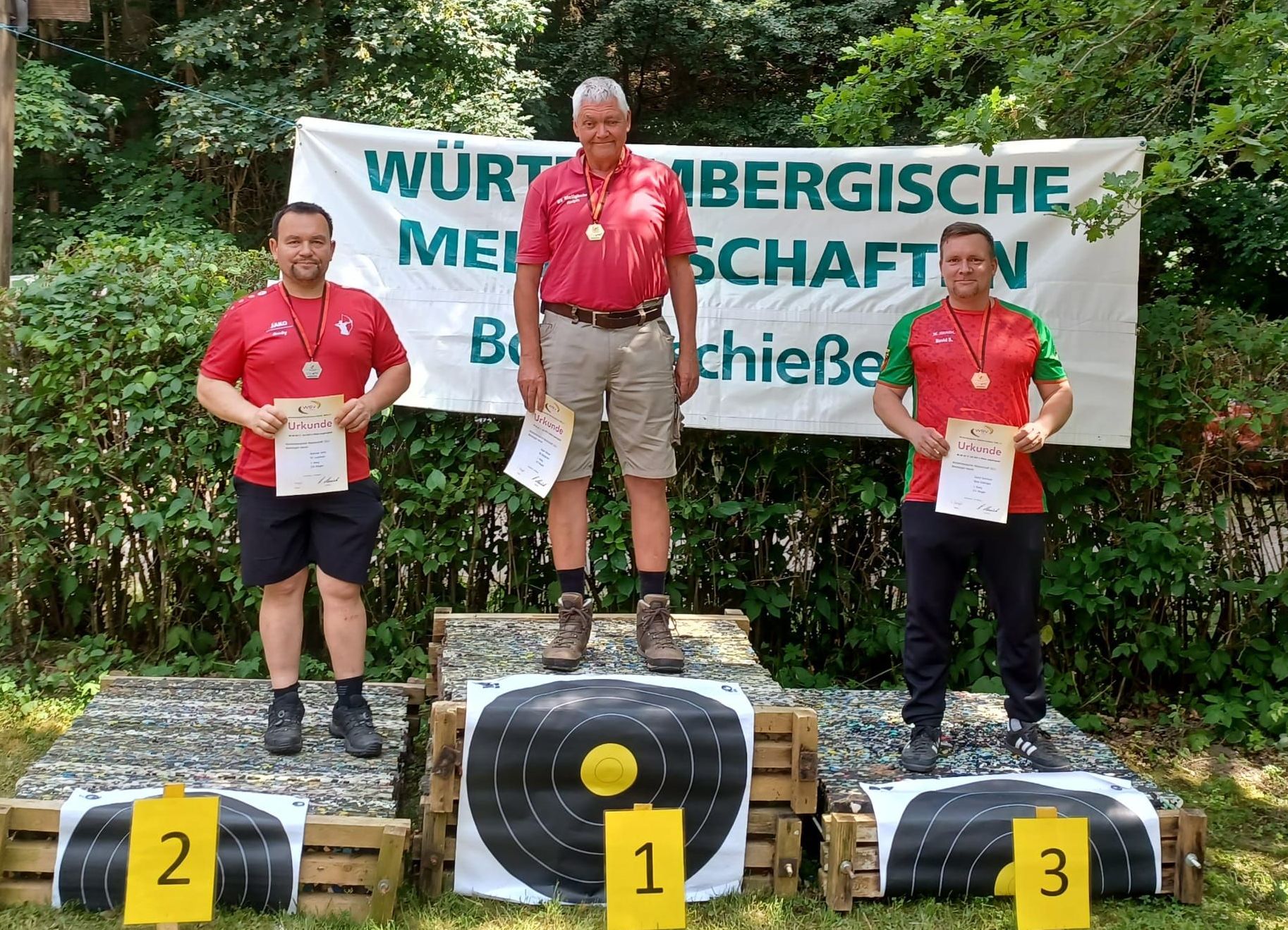 Bogenschützen der SGes Esslingen e.V. bei der Württembergischen Meisterschaft im Feldbogen