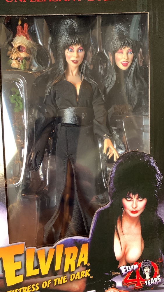 Elvira, Mistress of the Dark Clothed Actionfigur 20cm Horror Comedy Neca