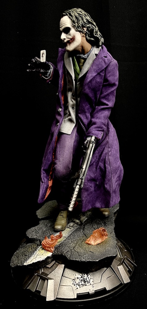 Joker 1/4 Premium Format DC Batman - The Dark Knight Statue 50cm Heath Ledger Sideshow