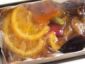 フルーツケーキ 高価