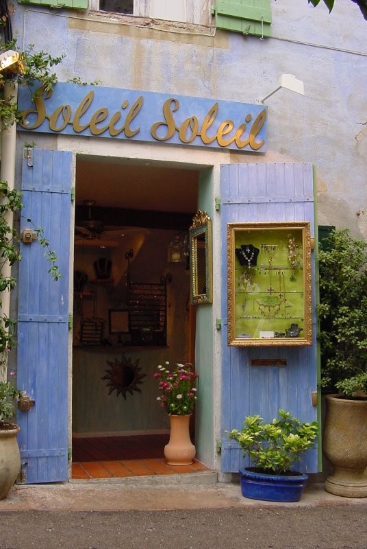 Façade boutique Le Castellet