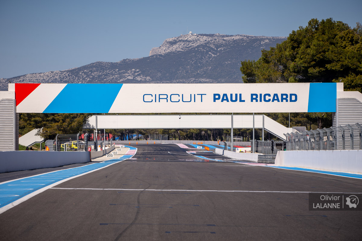 Le circuit automobile Paul Ricard (25 km)