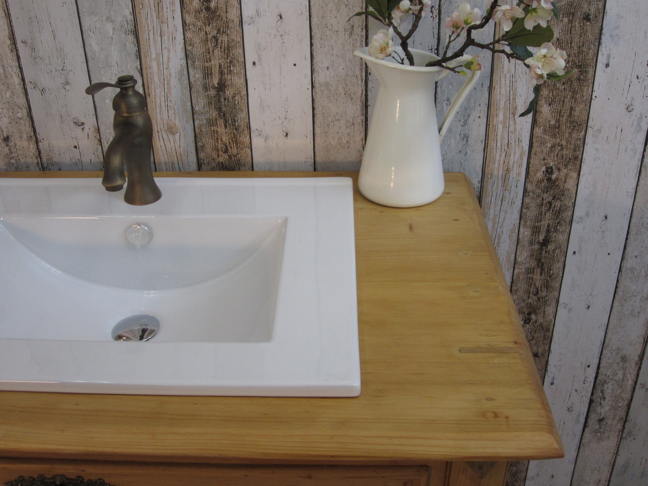 Nostalgische Waschtische - Land & Liebe Badmöbel Landhaus