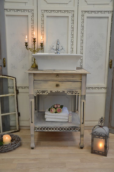 Vintage Waschtische - funktionstüchtig aufgearbeitet - Land & Liebe