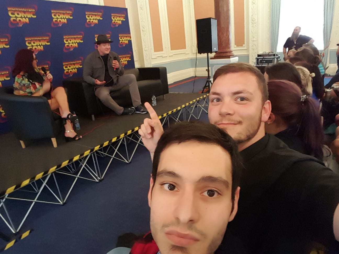 BRENDAN FRASER LIVE!