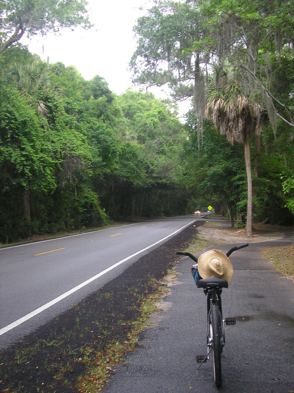 ..et moi a velo sous les gouttes tropicale!