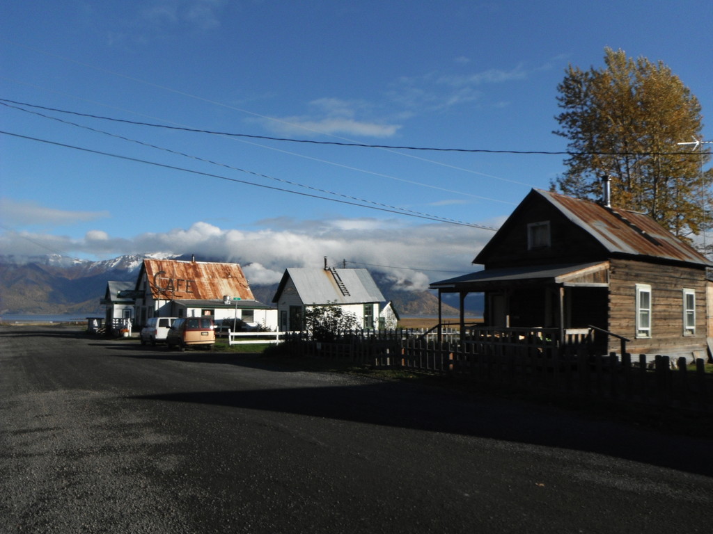 Le village: et sa panoplie de maisons de bois!