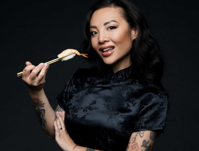 Rosy Chin su Food Network con Pazzi di Sushi