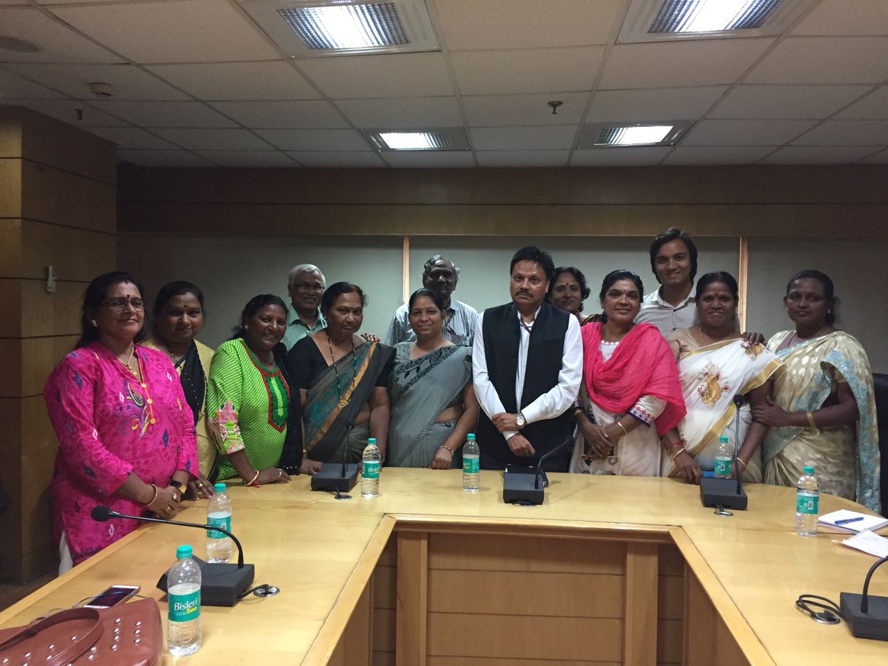 Ms.Jayamma,CMM and others meets with Shri.Sanjeeva Kumar,IAS,Additional Secretary-Health,Govt.of India and Director General NACO -representing Community Issues and etc on 5th.Oct.2017 in New Delhi