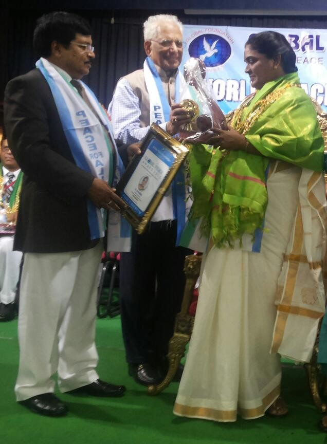 Ms.B.Jayamma,CMM has been honored with  Global Peace Award,by the hands of  Hon'ble  Justice Sri.Ramalingeswer Rao,High Court for the State of Telangana and Andhra Pradesh in Hyderabad.