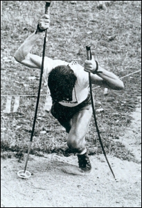 Foto: Kämpferischer Einsatz im Zieleinlauf 1974 (Foto Kandt)