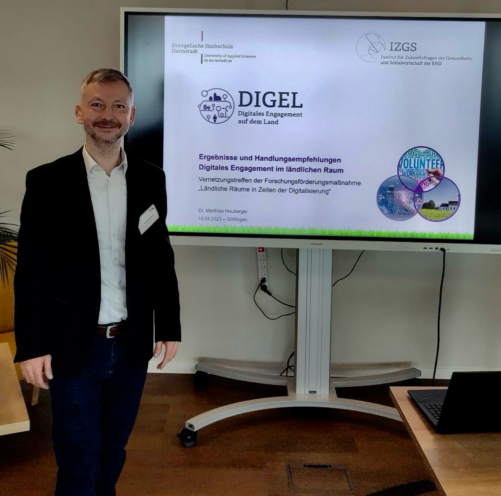 Dr. Matthias Heuberger (IZGS der EHD) hat beim Vernetzungstreffen der Forschungsfördermaßnahme „Ländliche Räume in Zeiten der Digitalisierung“ die Projektergebnisse vom Projekt DIGEL vorgestellt.  | Foto: IZGS