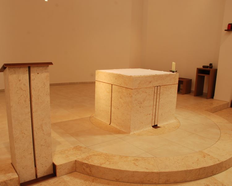 Altar und Ambo