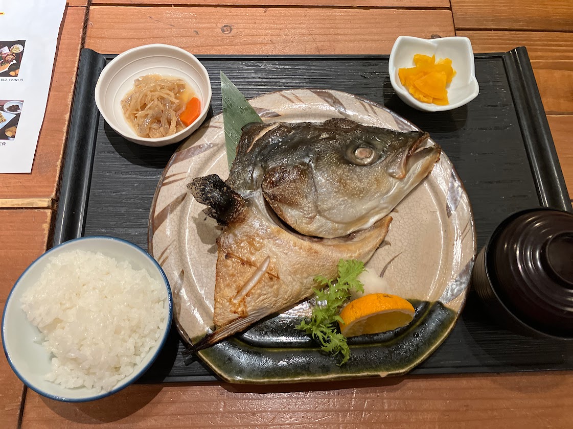 ６人６様でユッタリ満腹堪能！