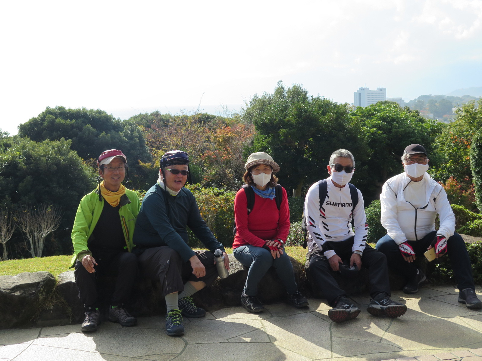 大磯城山公園上(標高47m)まで軽登山