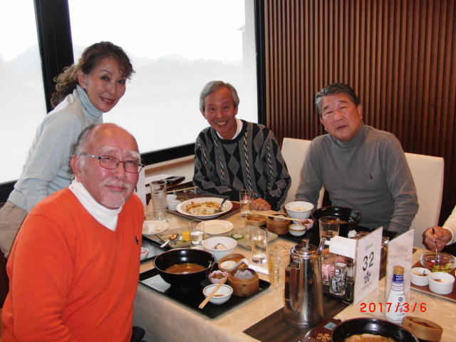 昼食田中さんの他は藤吉さん小宮さん徳光さん放研