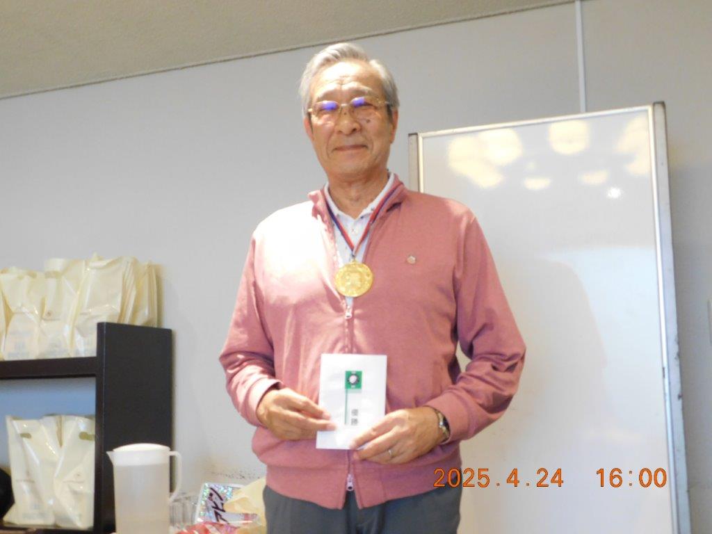 優勝の尾田浩章さん