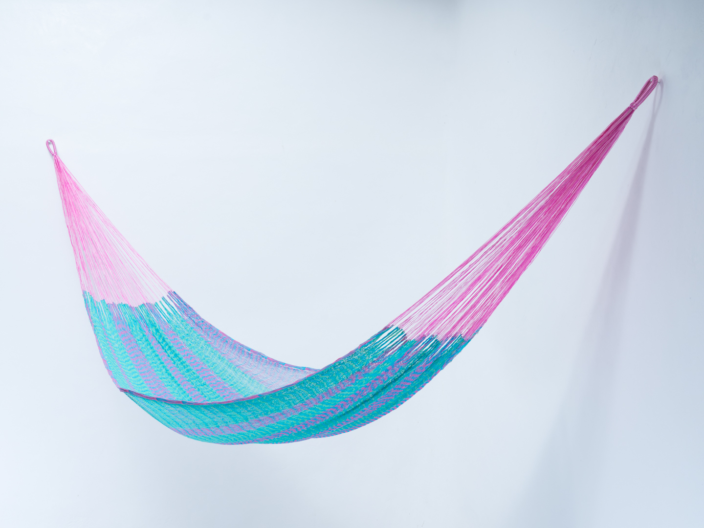 the Hammock メキシカンハンモック(マヤンハンモック) メキシカンハンモックは、マヤ文明から受け継がれてきた編み方で