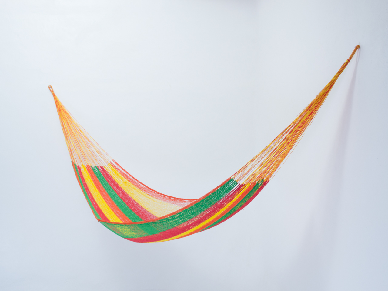 斜めに寝て調度良いサイズ medium - the Hammock ザ・ハンモック