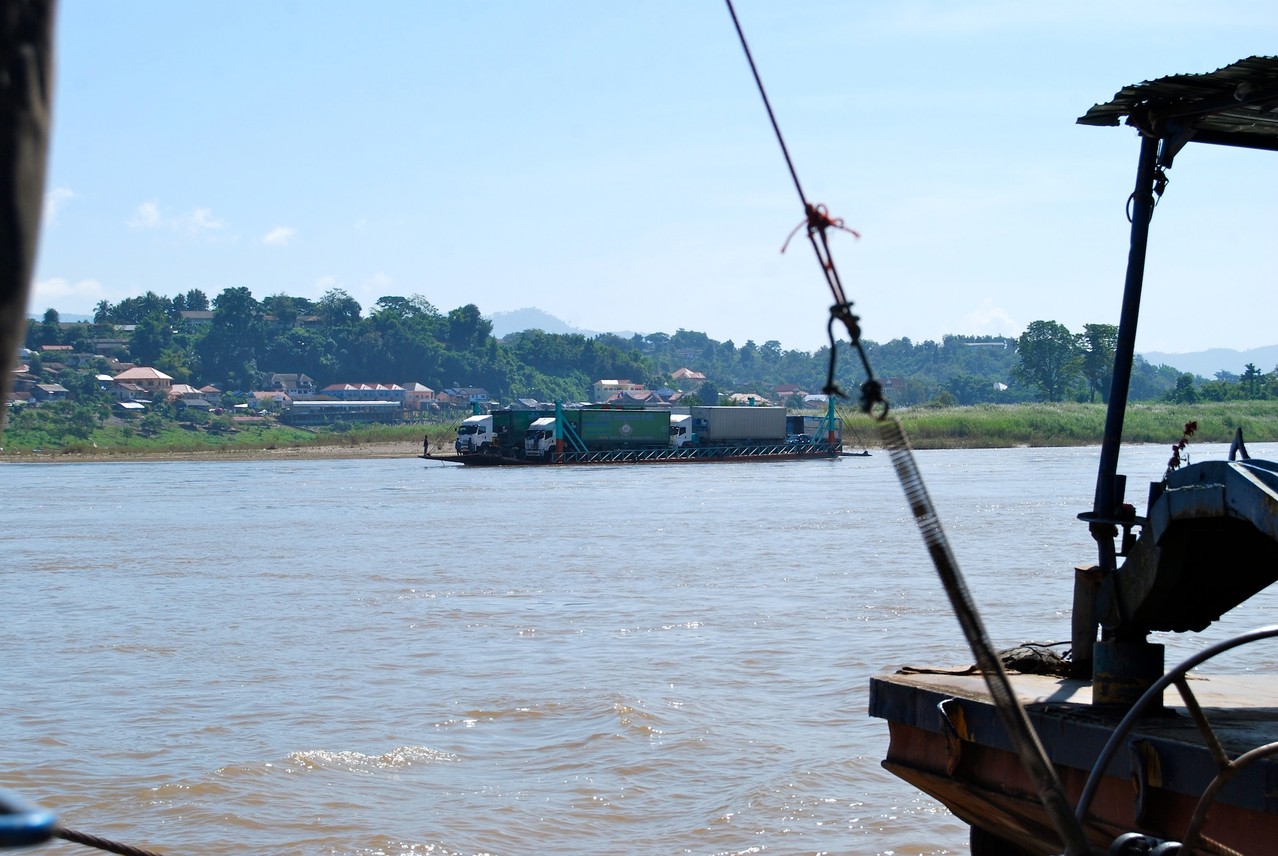 Überfahrt Nummer 1 über den Mekong