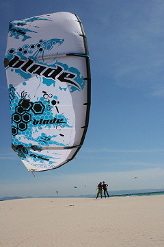 kitesurfing with Free your Mind and blade