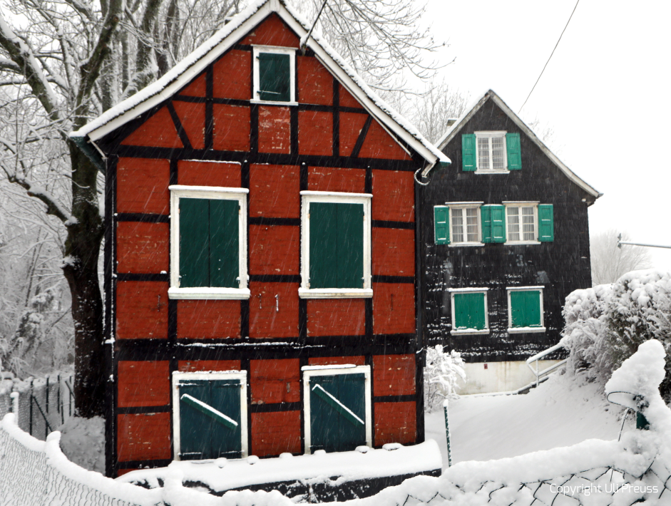 Das Rote Haus bei Schnee, Zustand Februar 2021