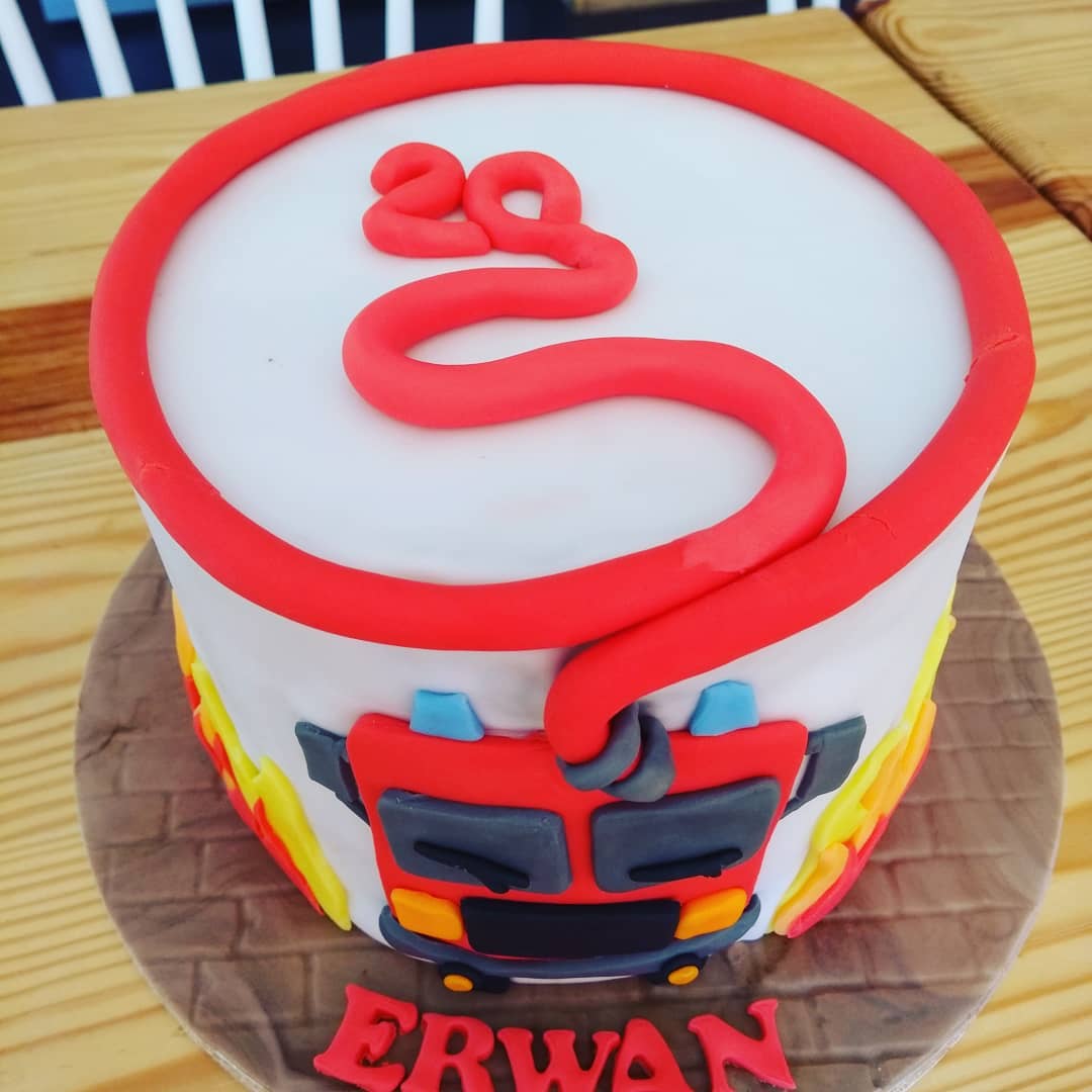 gâteau anniversaire pompiers