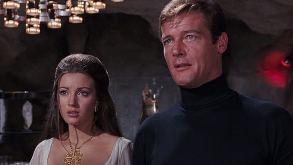 Jane Seymour & Roger Moore in Live & Let Die