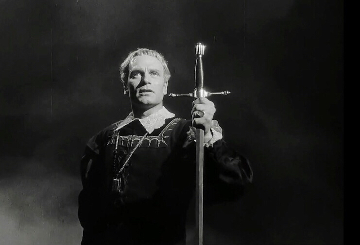 Laurence Olivier in Hamlet