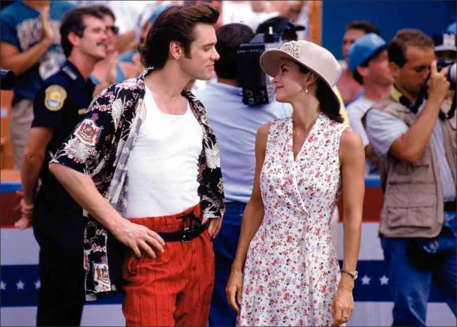 Jim Carrey & Courteney Cox in Ace Ventura: Pet Detective