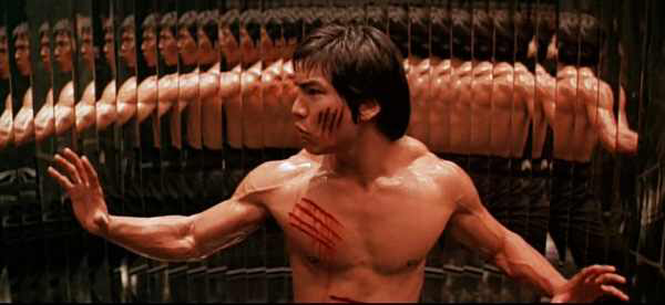 Jason Scott Lee in Dragon: The Bruce Lee Story