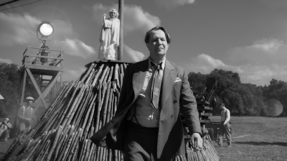 Gary Oldman in Mank