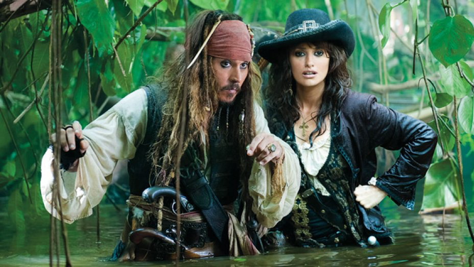 Johnny Depp & Penelope Cruz in Pirates of the Caribbean: On Stranger Tides