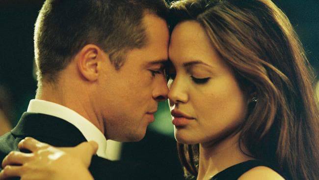 Brad Pitt & Angelina Jolie in Mr & Mrs Smith