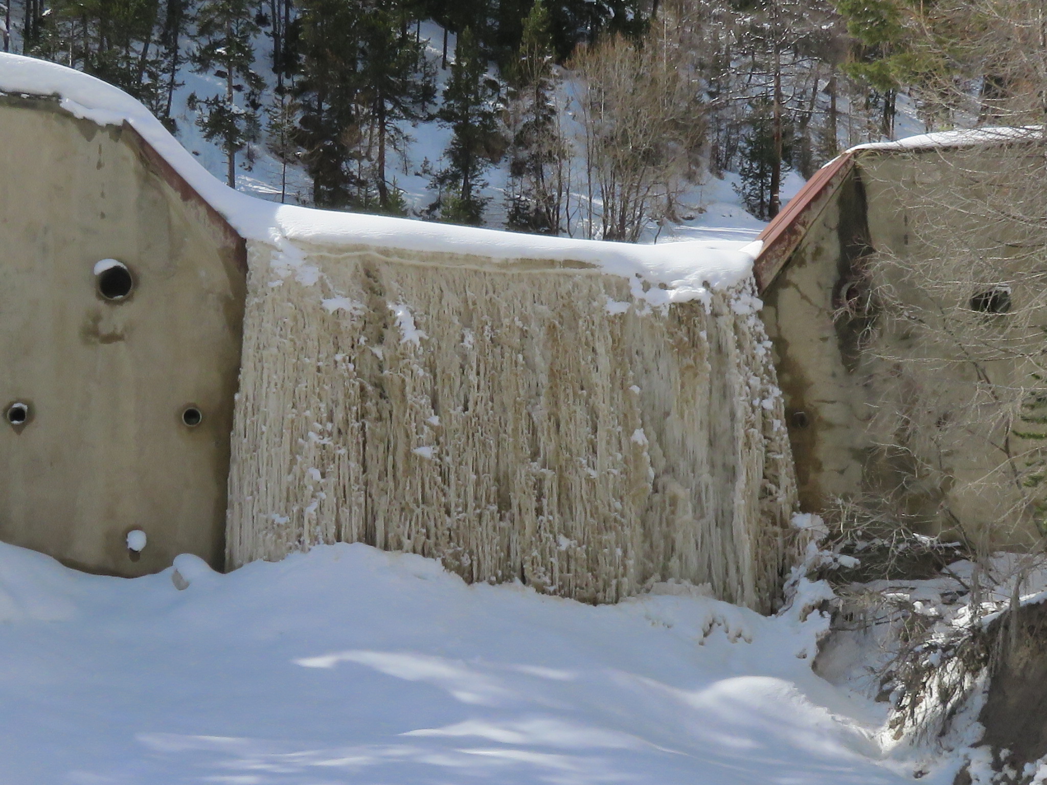 mars 2017 la cascade de glace du Roubion