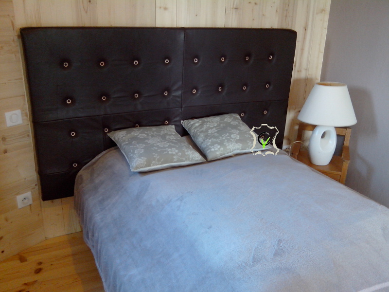 Tête de lit en cuir tannage végétal couleur chataigne 180 x 100 x 8 cm