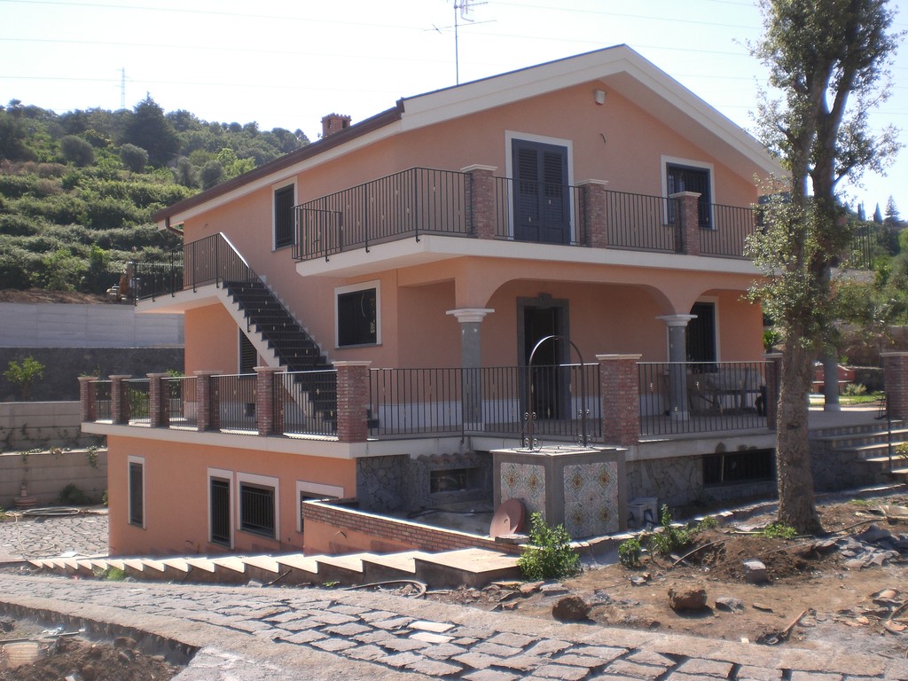 VILLA SINGOLA - ACI CATENA