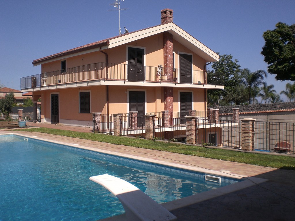 VILLA SINGOLA - ACI CATENA