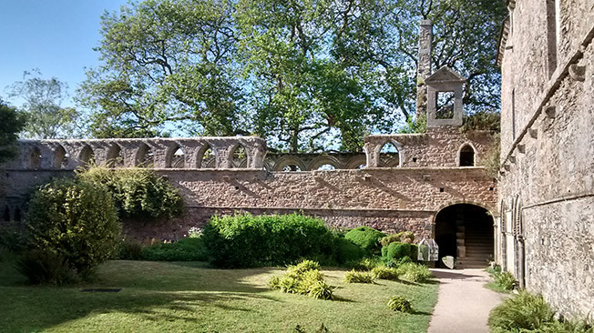 Abbaye de Beauport. Photo Annie Muller